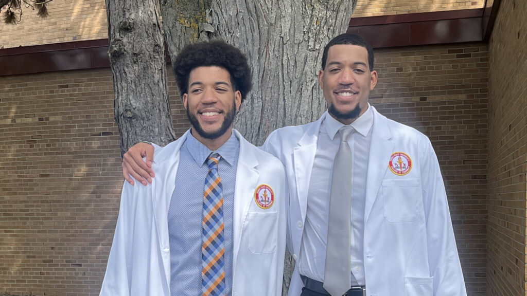 Twin pharmacists-in-training bring shared vision and dedication to Walgreens internships