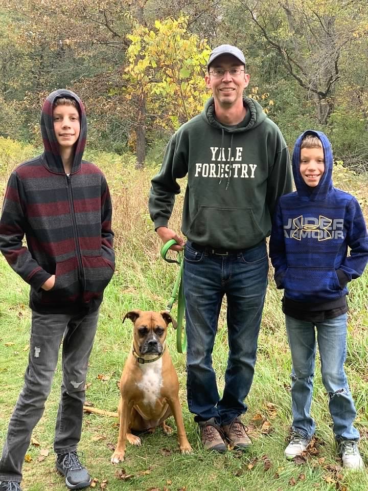 Lauren Peerless' husband and two sons