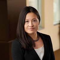 Lisa Min Hu headshot