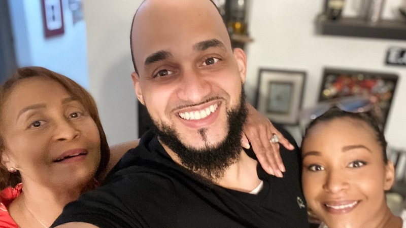 dominican mother, son and daughter